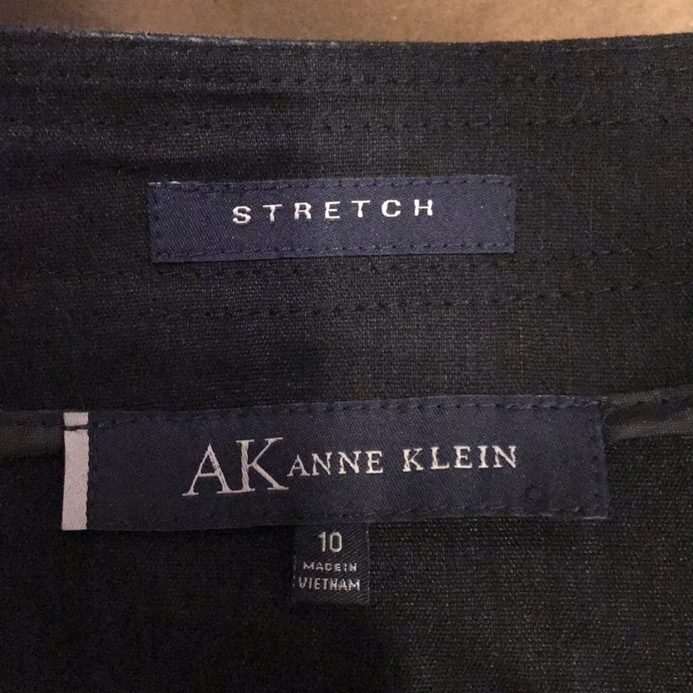 Anne Klein - Picture 7 of 8